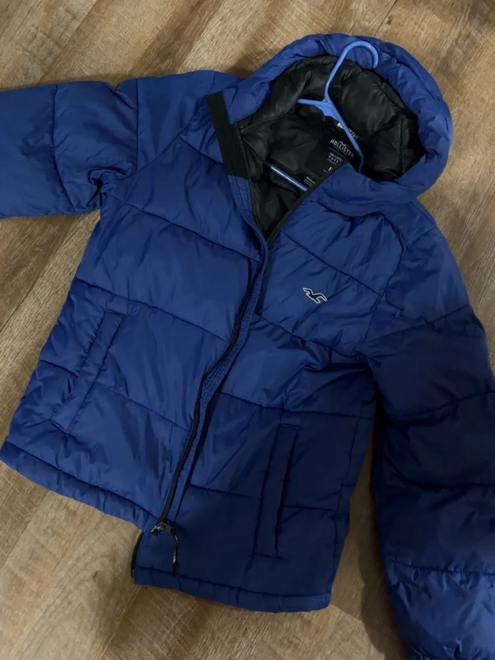 (Men’s M) Hollister Royal Blue Puffer with Hood